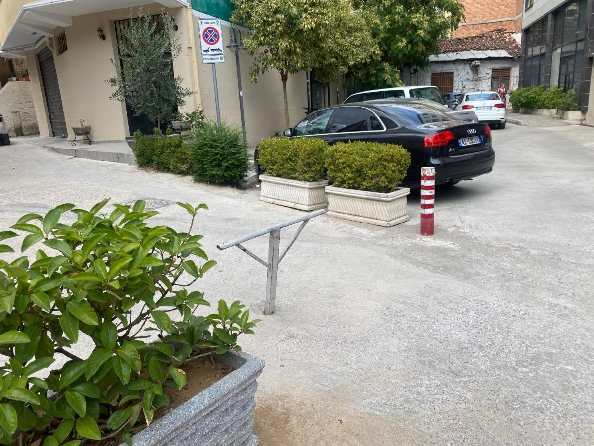 Tirana Apartment 2 ภายนอก รูปภาพ